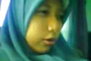 σκύλα γαμιέται στον καναπέ