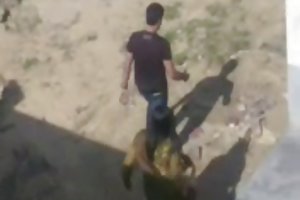 Πόδια σε διαφορετικές κατευθύνσεις