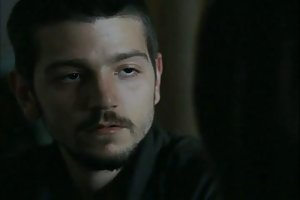 Μπήκε όταν το μωρό μου ήταν να αυνανίζεται με τη μουσική