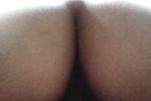 Ένας νεαρός και μια κοπέλα έγκυος