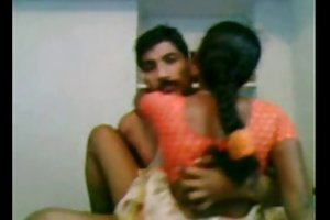 Ξανθιά αγαπά