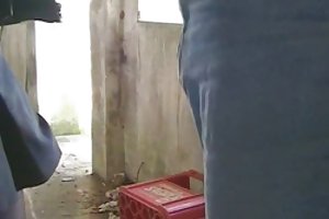 Τράβηξε την κοπέλα του στην κουζίνα