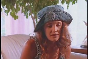 Μητέρα προσγειώθηκε σε ένα πουλί