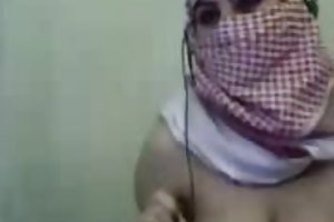 Το κορίτσι βόλτες με το μπουλόνι