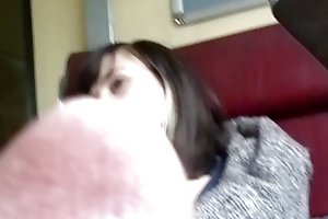 Έχει μια χαριτωμένη κόρη