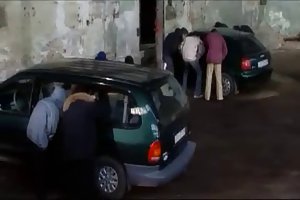 Συναντήθηκαν στη βιβλιοθήκη